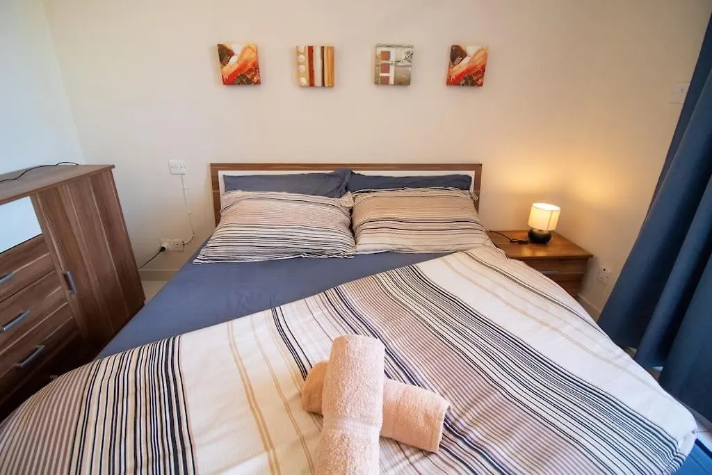Modern Apt In The Heart Of Maltese Nightlife Saint Julian's 0*,  Malta