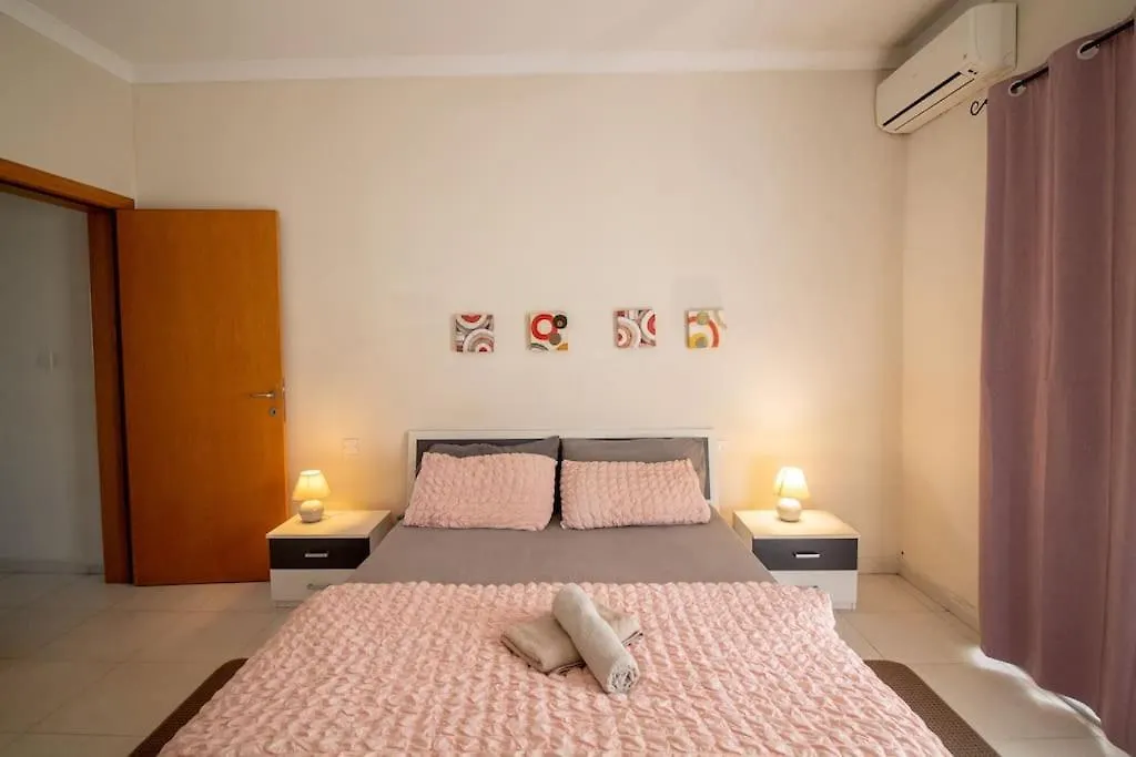 شقة Modern Apt In The Heart Of Maltese Nightlife سانت جوليان