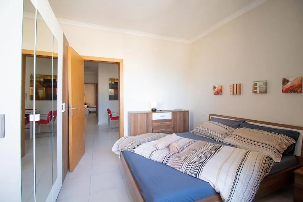 Modern Apt In The Heart Of Maltese Nightlife Saint Julian's Malta
