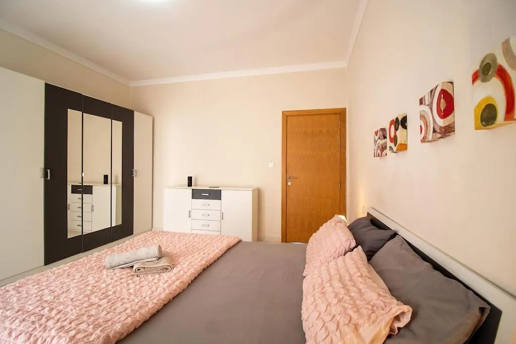 Modern Apt In The Heart Of Maltese Nightlife سانت جوليان
